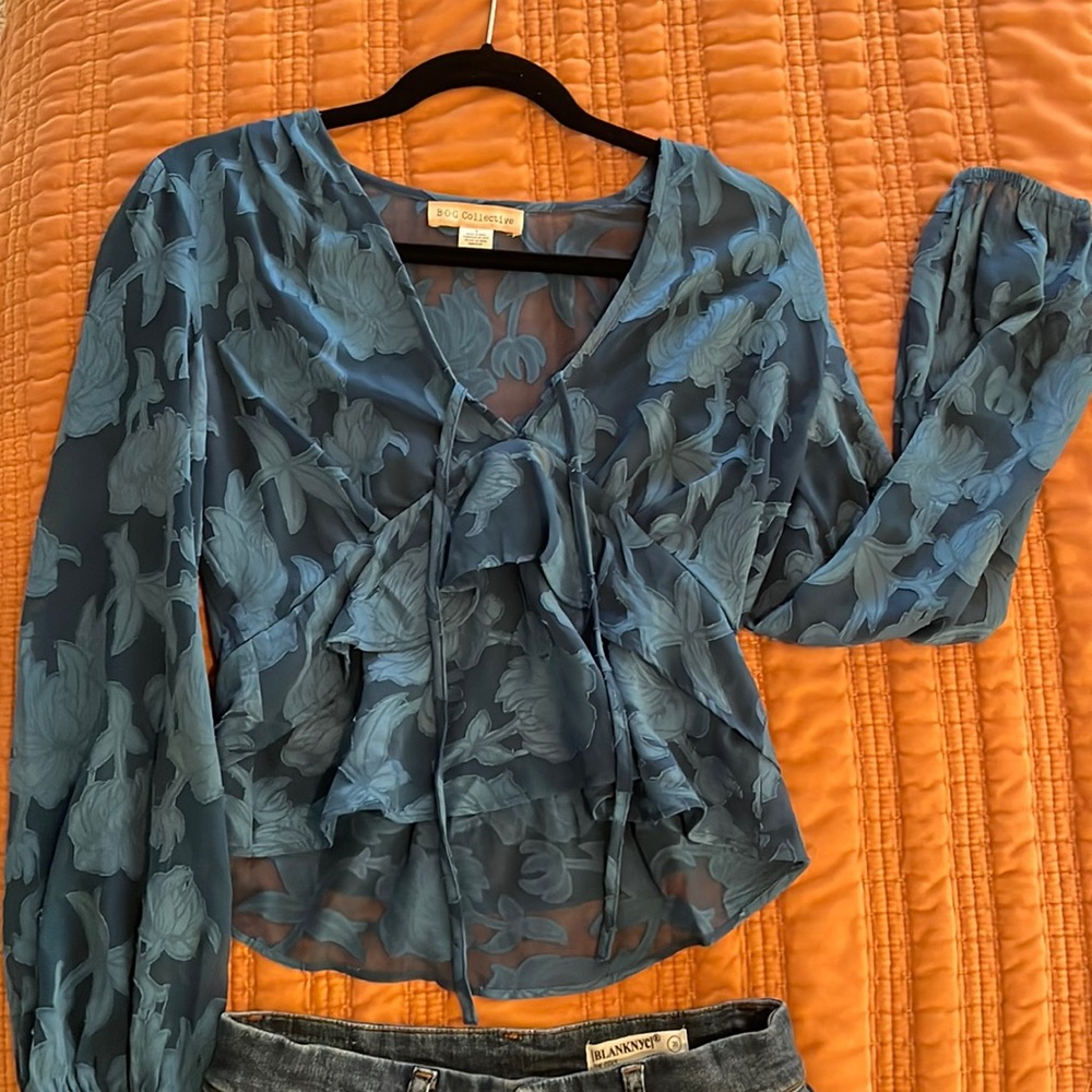 Cute shirt blue